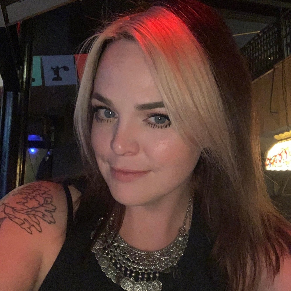 Meet your Posher, Hannah